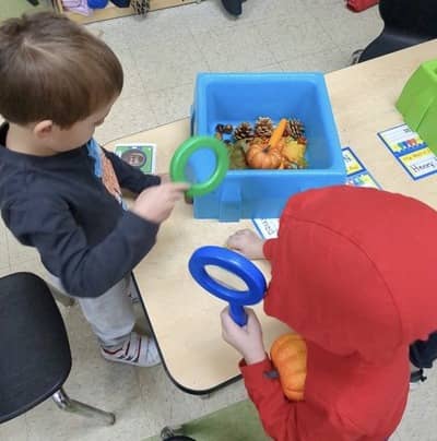 children learning science